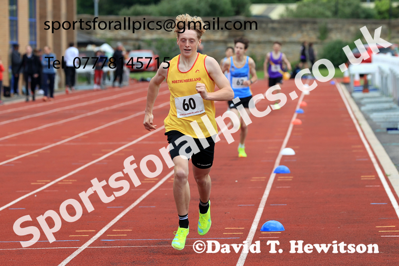 Middle Distance, 2026 Northern Schools Inter Counties, Wentworth, Hexham. Photo: David T. Hewitson/Sports for All Pics